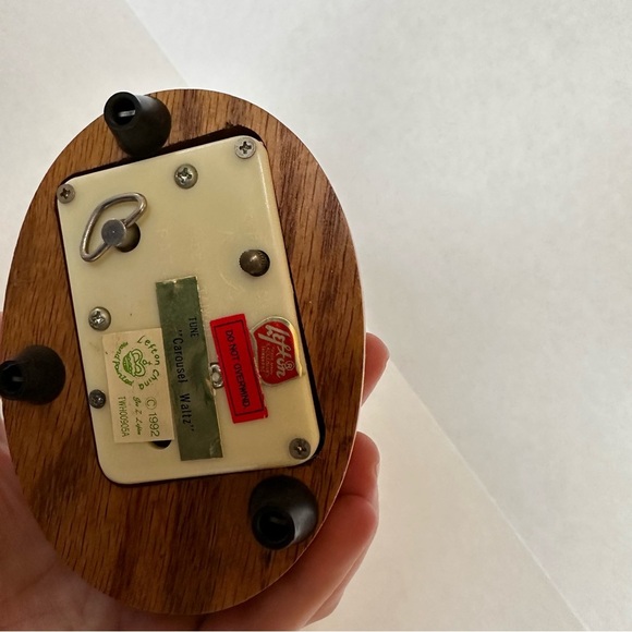 Vintage Carousel Musical Moving Horse-  Carousel Collection - Picture 7 of 11